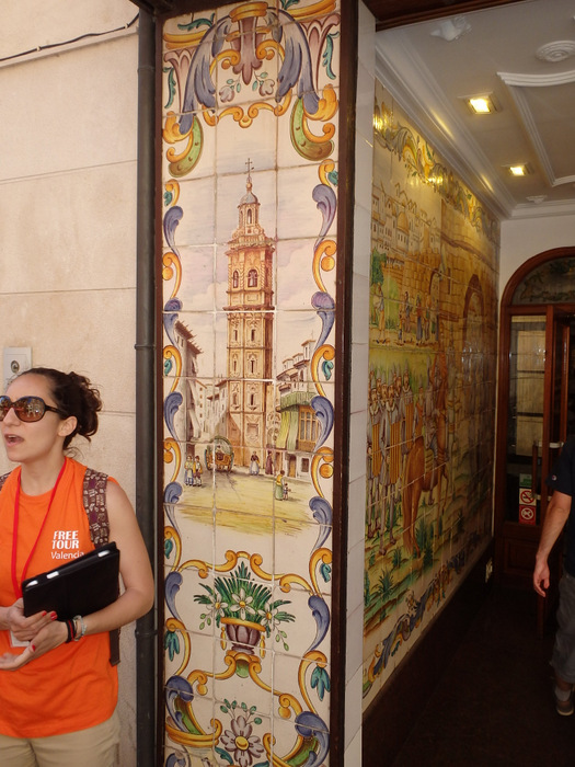 Ceramic tile of the Tower de Santa Catalina.